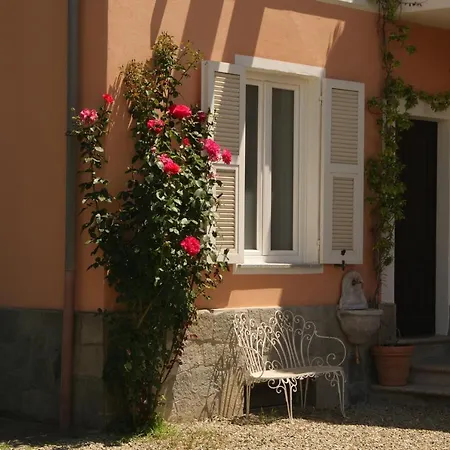 Il Melo Antico, intero appartamento in villa d'epoca nel cuore del Monferrato Acqui Terme Esterno foto