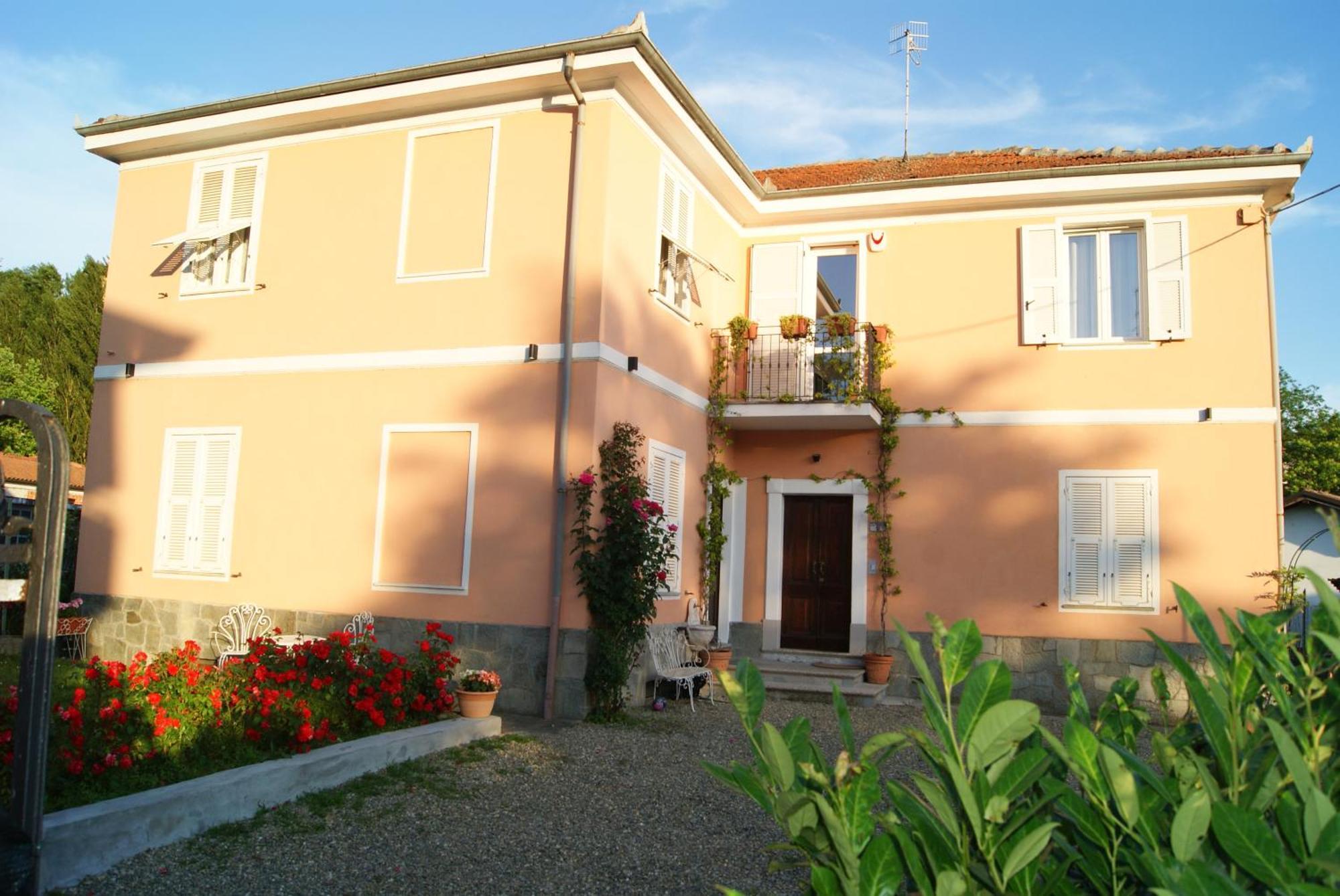 Il Melo Antico - In D'epoca Nel Cuore Del Monferrato Apartment Acqui Terme